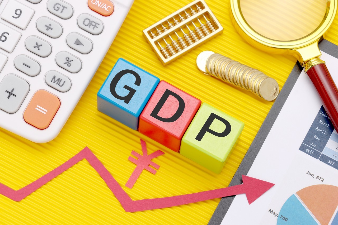国家统计局：上半年国内生产总值660536亿元，同比增长5.3%